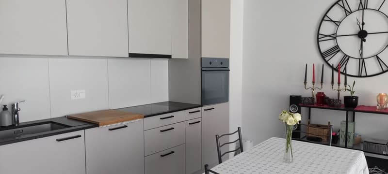 Beautiful studio on the ground floor with terrace (11)