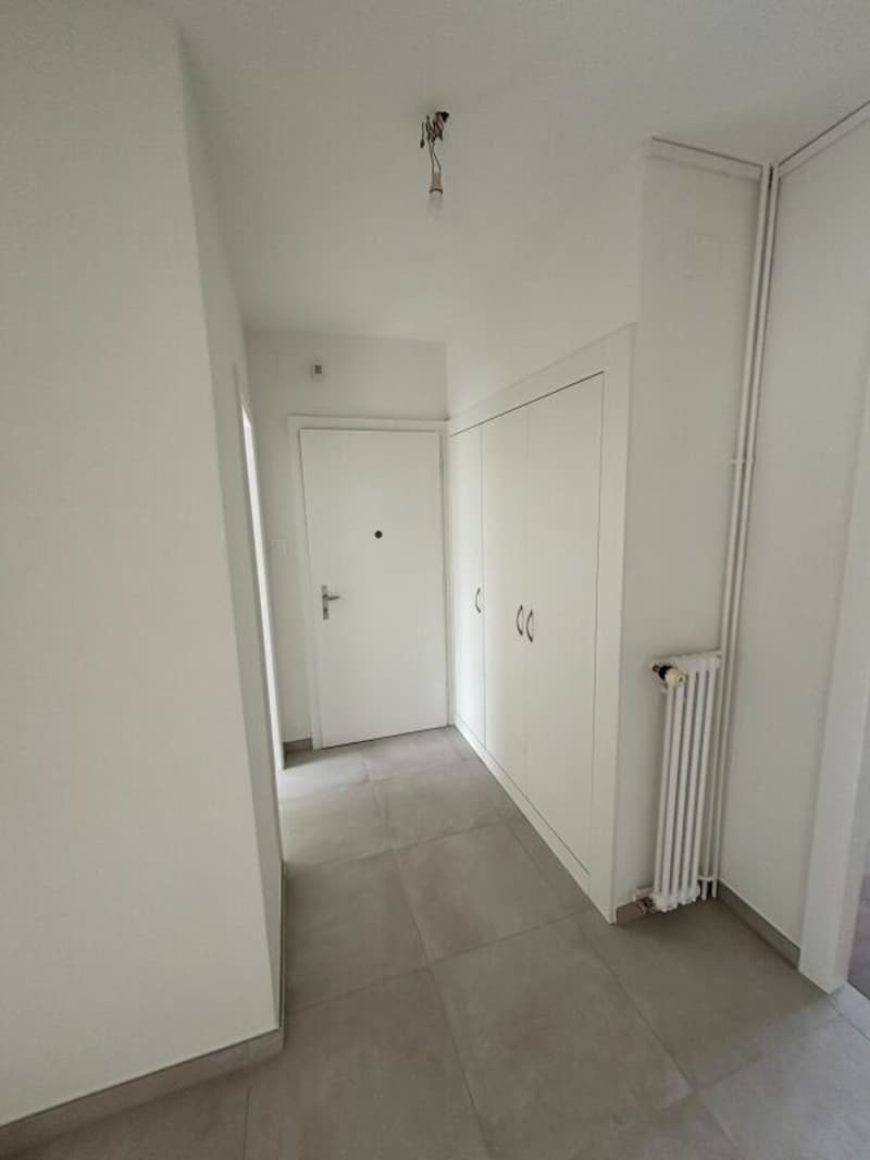 Appartement de 3 pièces entièrement rénové avec balcon (2)