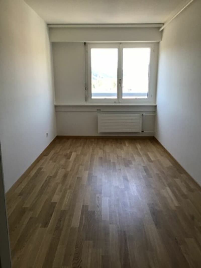 Appartement situé au centre-ville, proches des commodités. (2)