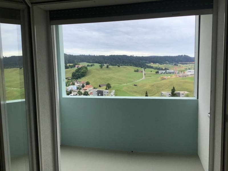 Appartement de 2 pièces avec balcon ! (1)