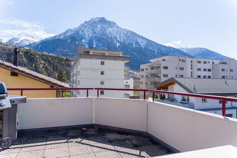 Ampio appartamento mansardato con ascensore privato e terrazza soleggiata a Naters (41)