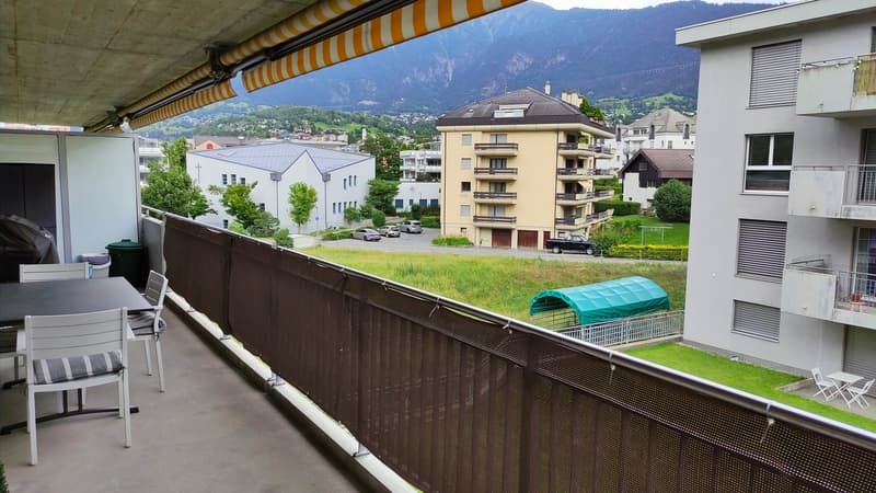 Appartamento moderno 3.5 locali con panorama di montagna a Glis (2)