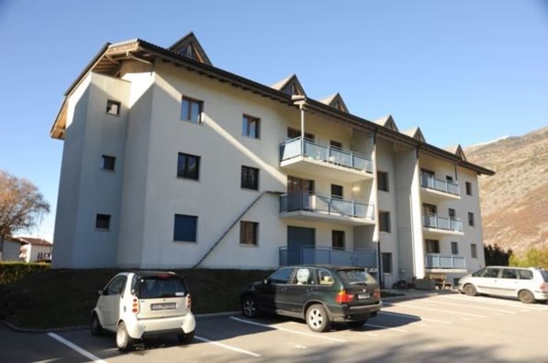 Appartamento luminoso 4.5 locali con vista sulla montagna a Turtmann – disponibile su accordo! (2)