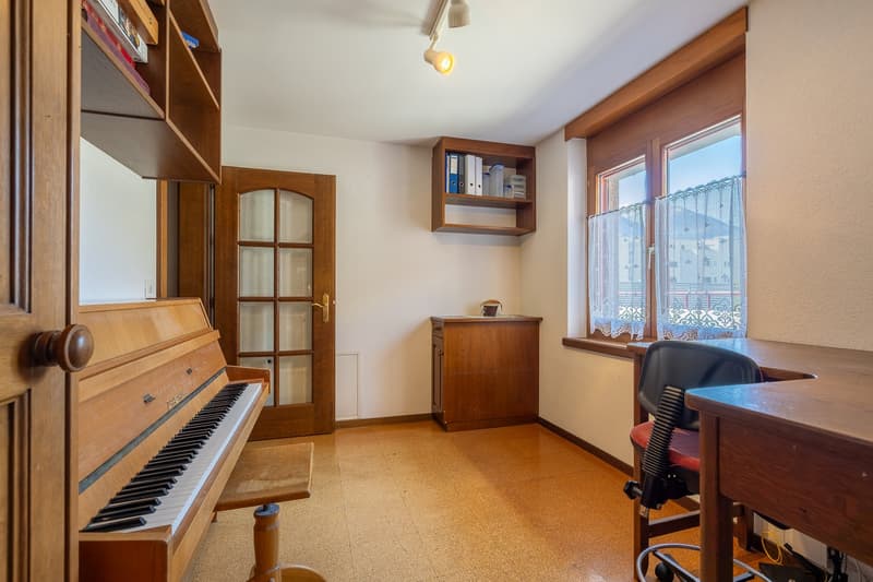 Appartement spacieux en attique avec ascenseur privé et terrasse ensoleillée à Naters (19)