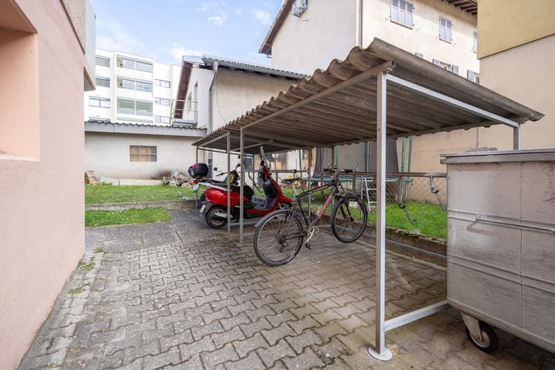 Grosszügige Attikawohnung mit Privatlift und sonniger Terrasse in Naters (51)