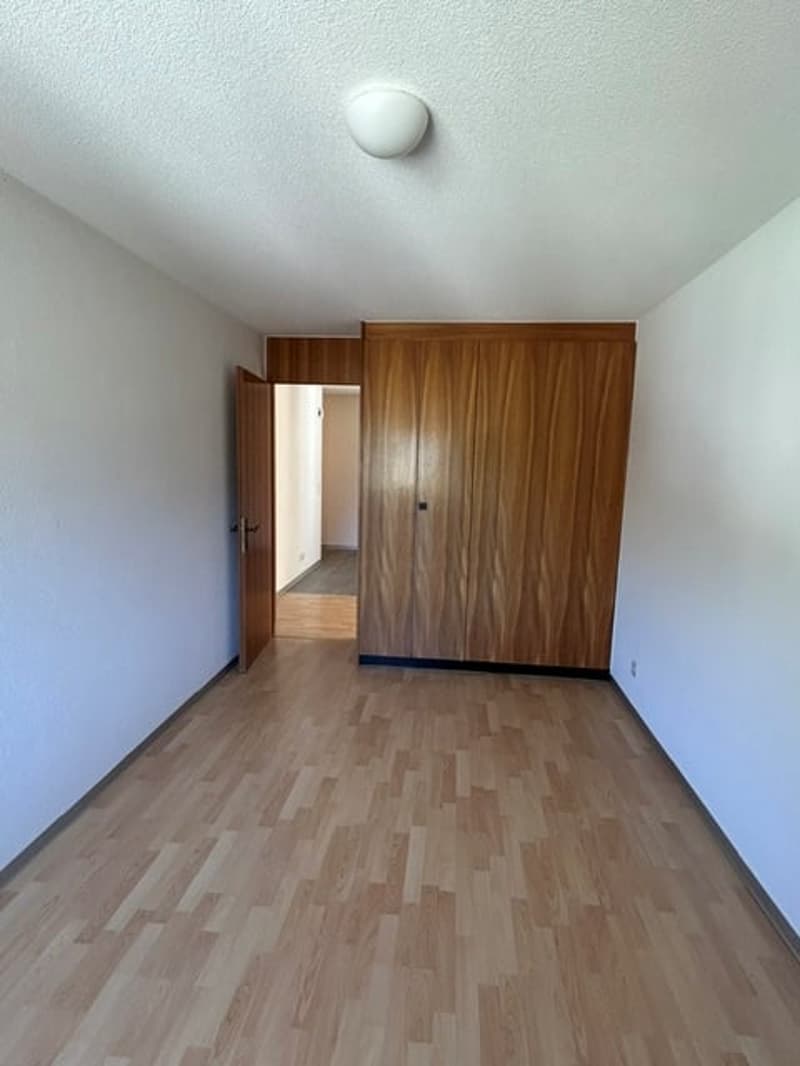 Helle 3-Zimmer-Wohnung mit Bergblick in Lax (8)