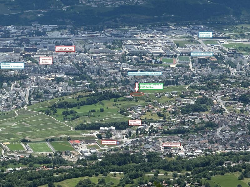 Vue aérienne juste au-dessus de Sion