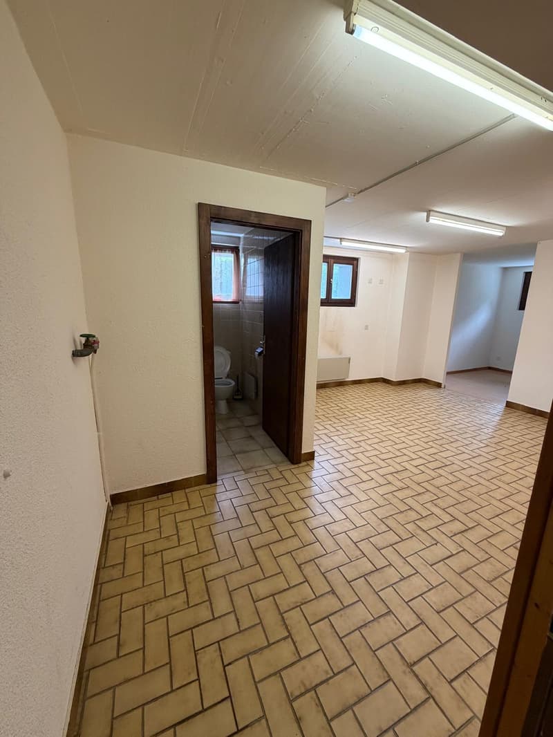 Bureau de 2.5 pièces à Saint-Maurice – Accessible et bien situé (3)