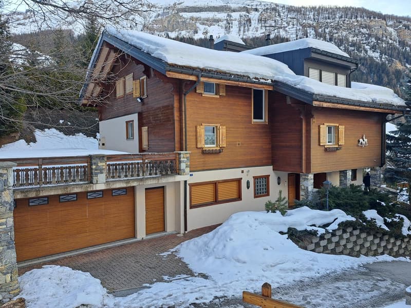 Magnifique Chalet de 8 pièces à Loèche-les-Bains – Luxe et Nature au Cœur des Alpes (1)