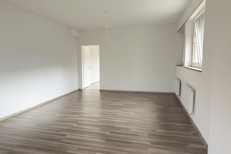 St-Imier, superbo appartamento di 2.5 locali al pianterreno (2)