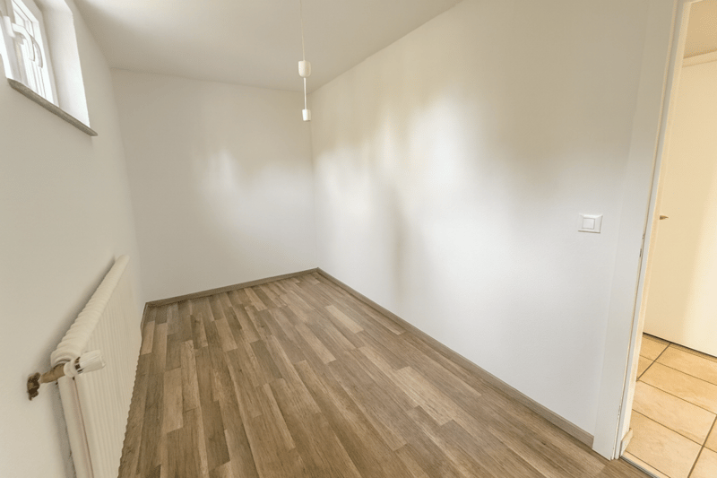 St-Imier, superbo appartamento di 2.5 locali al pianterreno (5)