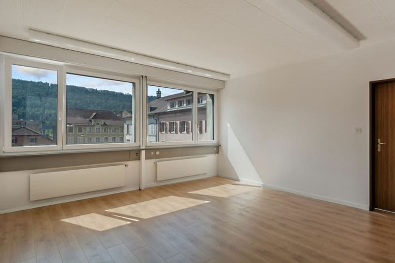St-Imier, Büro / Kabinett ideal gelegen, Fläche ab 27m2 (10)