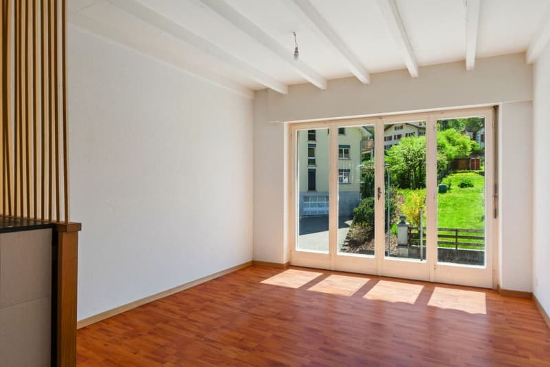 Sonceboz, house to renovate with barn (9)