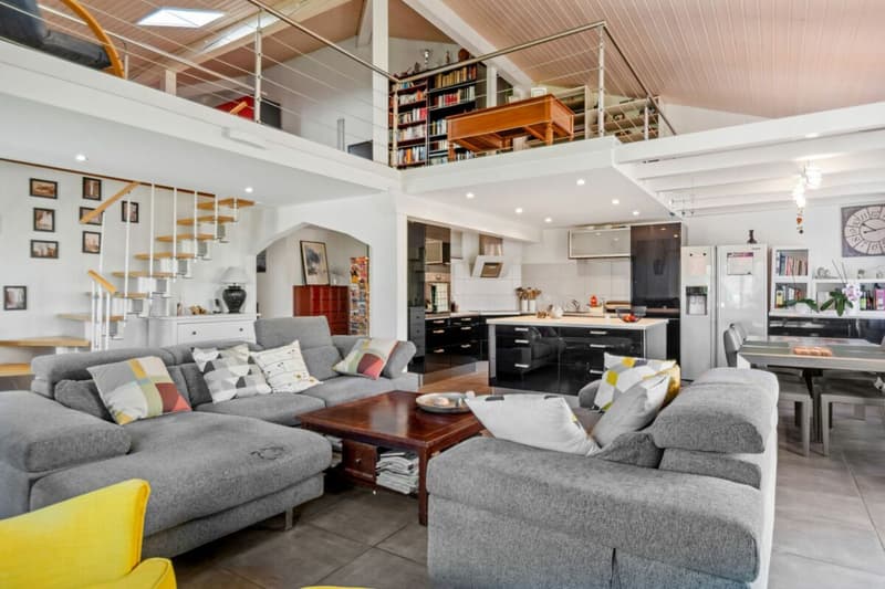 Dombresson, magnificent 4.5-room duplex attic, garage, parking space (1)