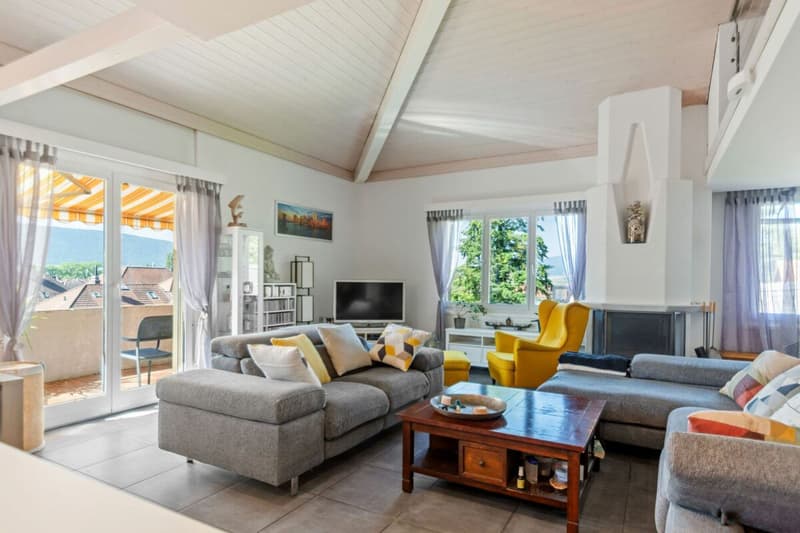Dombresson, magnificent 4.5-room duplex attic, garage, parking space (3)
