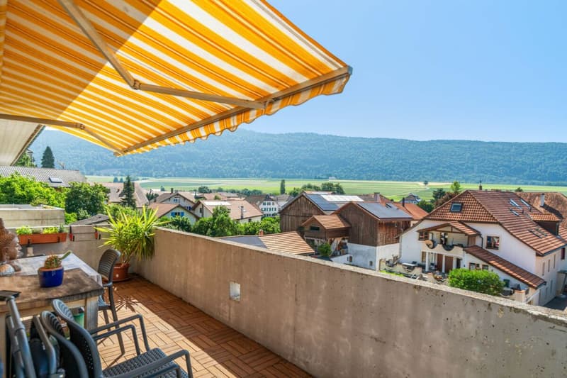 Dombresson, magnificent 4.5-room duplex attic, garage, parking space (7)