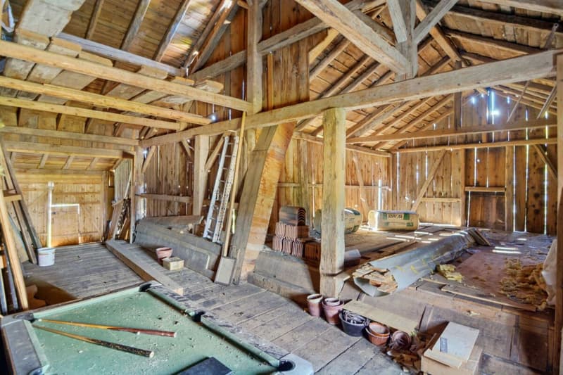 Le Noirmont, charming farm with building land (11)