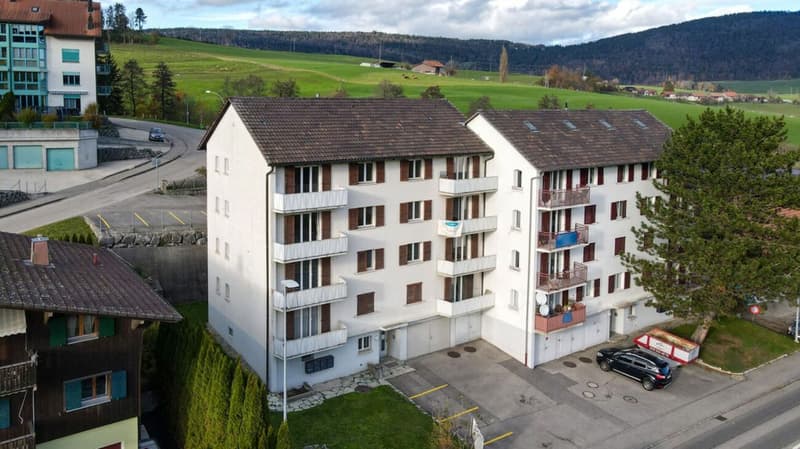 Tavannes, rental building with 8 apartments, 2 garages and 7 parking spaces (2)