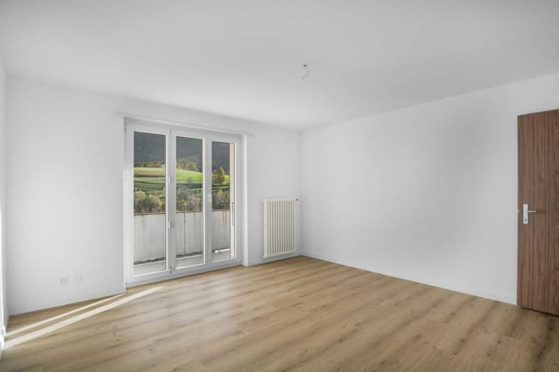 Tavannes, rental building with 8 apartments, 2 garages and 7 parking spaces (5)