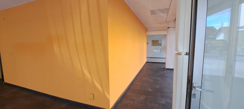 Bienne, ebenerdige Gewerbefläche im Stadtzentrum (4)
