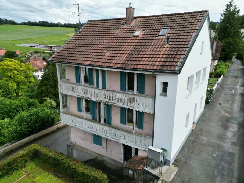 Porrentruy, rental building with 4 units - 6.65% yield (3)