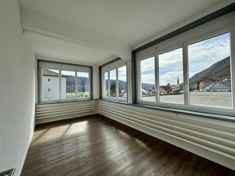 St-Imier, schönes 3.5-Zimmer-Apartment im Erdgeschoss (5)