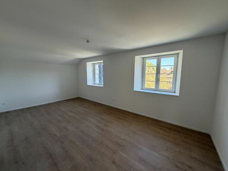 Sonvilier, prächtige 5.5-Zimmer-Wohnung im 4. Stock - NEU (12)