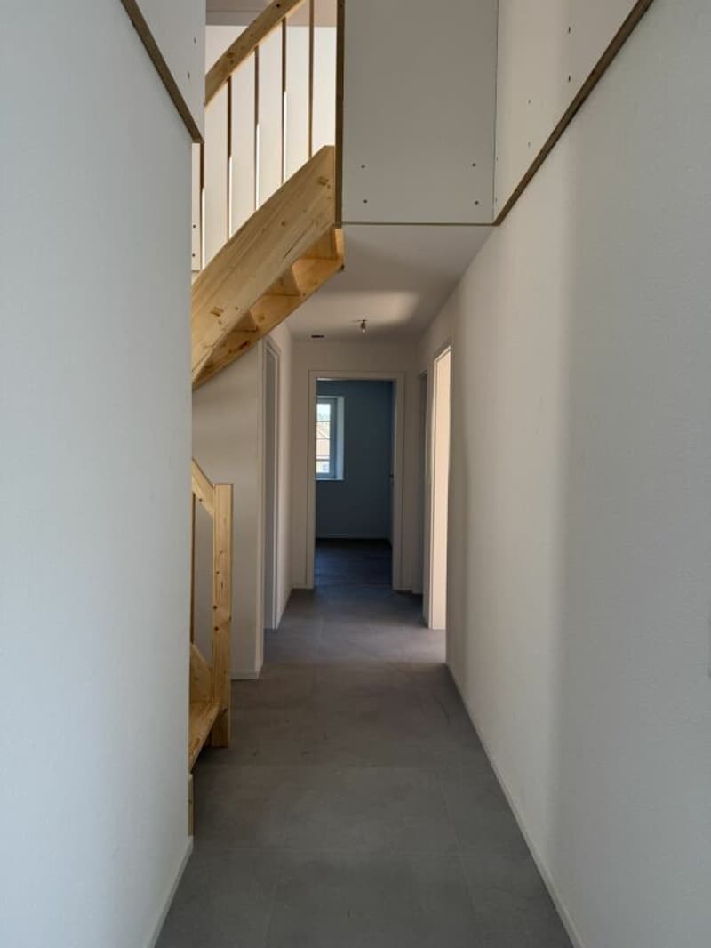 Sonvilier, prächtige 5.5-Zimmer-Wohnung im 4. Stock - NEU (8)