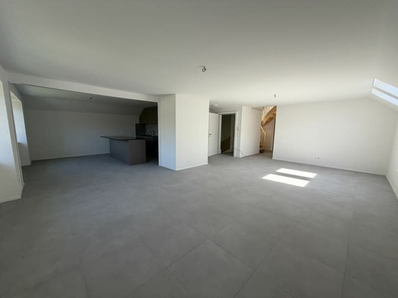 Sonvilier, prächtige 5.5-Zimmer-Wohnung im 4. Stock - NEU (5)