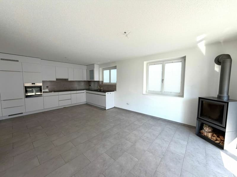 Tavannes, magnifico appartamento di 3.5 locali al pianterreno con terrazza (3)