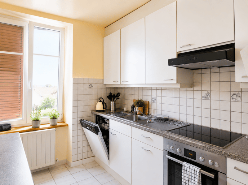 Renan, immeuble locatif de 5 appartements avec stationnements - 5.3% (7)