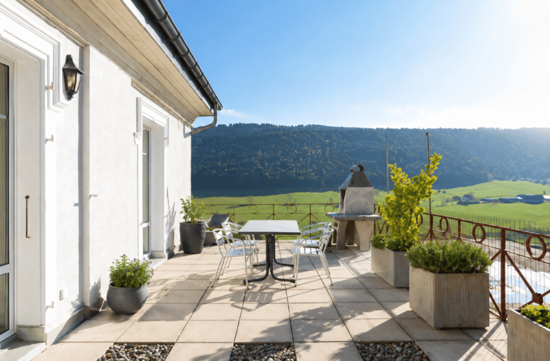 Renan, immeuble locatif de 5 appartements avec stationnements - 5.3% (11)