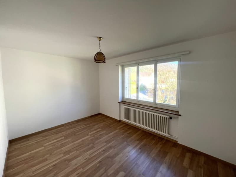 Corgémont, joli appartement de 3 pièces au 1er étage avec balcon (6)