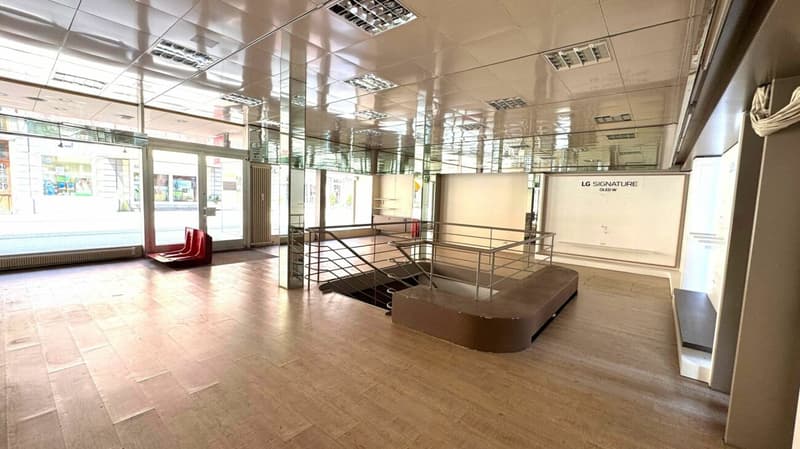 St-Imier, commercial space in the village center with a showcase (7)