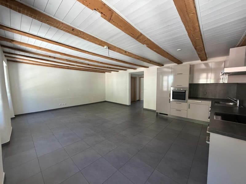 St-Imier, magnificent 3.5-room apartment with elevator (4)