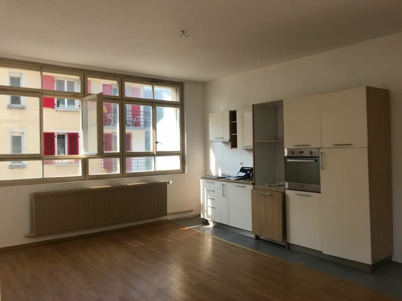 St-Imier, Lovely 2-room apartment on the 1st floor (1)