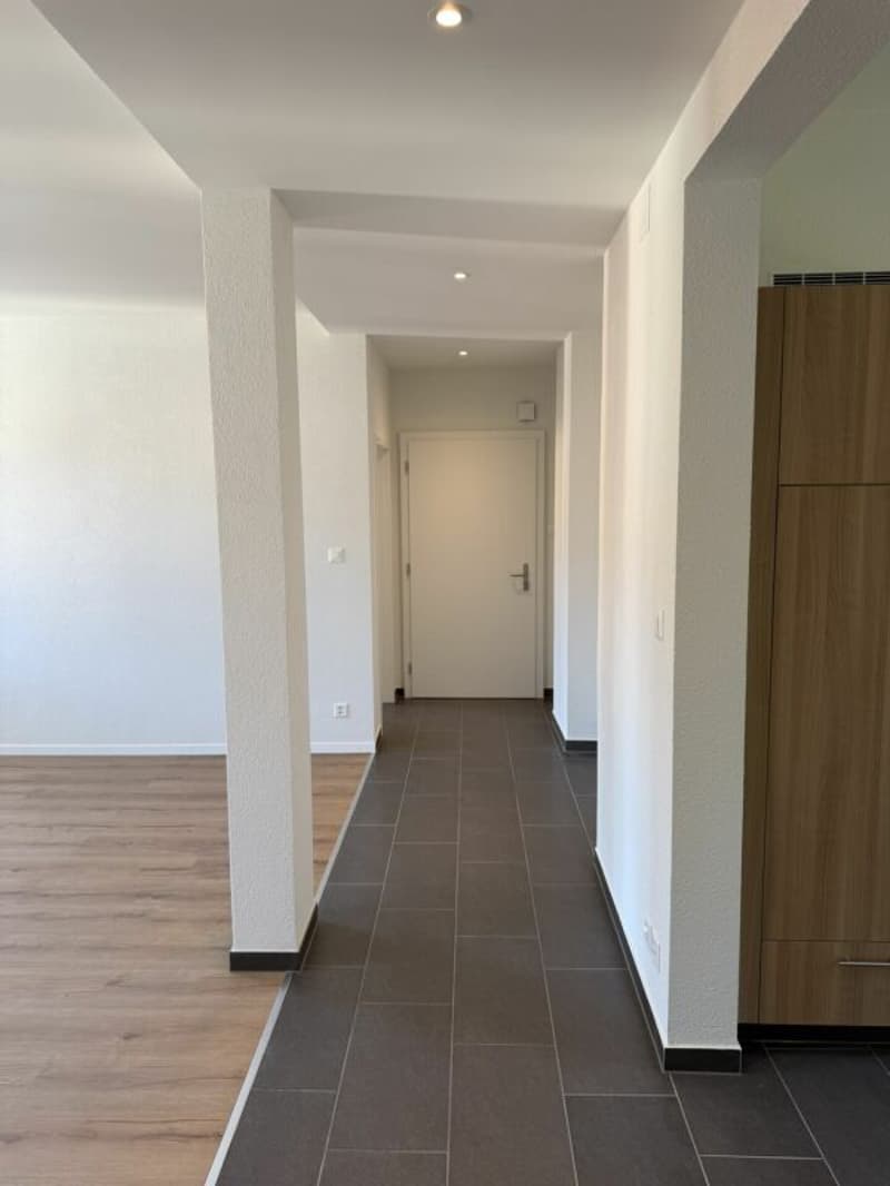 St-Imier, joli et lumineux appartement rénové de 4.5 pces au 2ème (4)