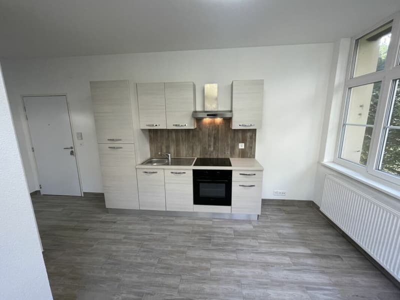St-Imier, studio entièrement rénové au 1er étage (2)