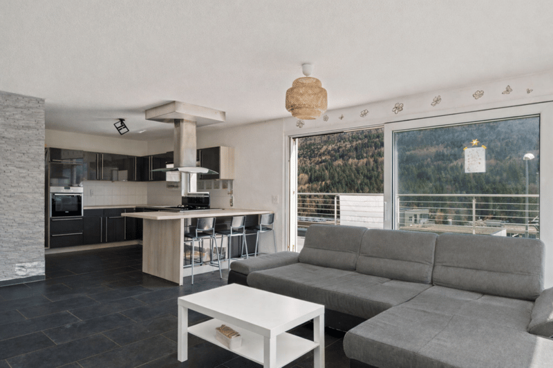 St-Imier, magnifique villa de 5.5 pièces avec jardin et carport (4)