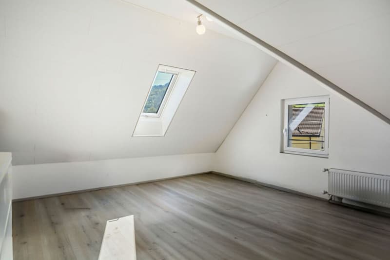 Sonvilier, maison de 5.5 pièces rénovée avec une surface louée (11)