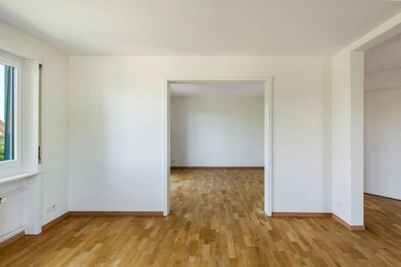 Corcelles, bel appartement de 3.5 pièces avec balcon, garage, place de parc (6)