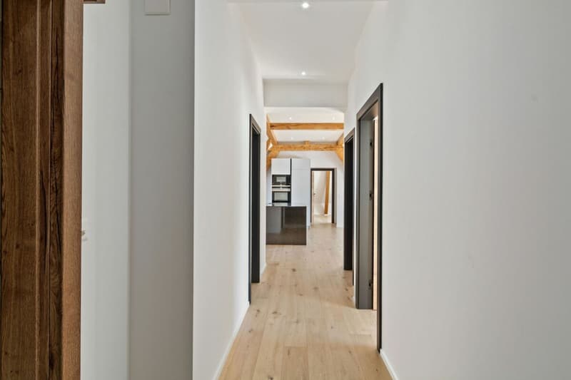 Courtelary, magnifique appartement de 4.5 pièces dans les combles (4)