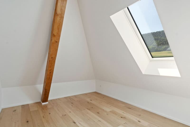 Courtelary, magnifique appartement de 4.5 pièces dans les combles (8)