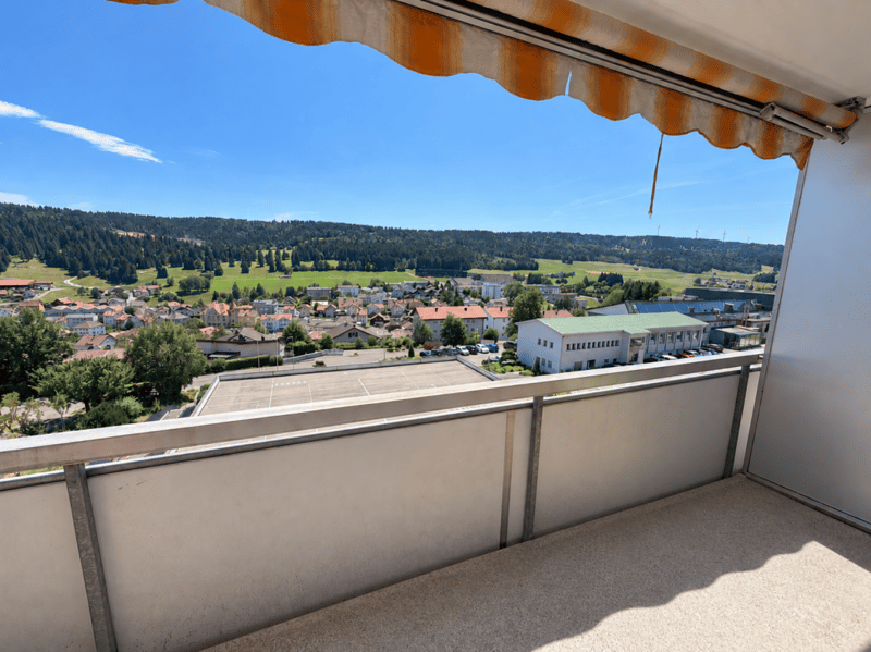Tramelan, joli appartement de 3.5 pièces au 2ème étage avec balcon et vue dégagée (4)