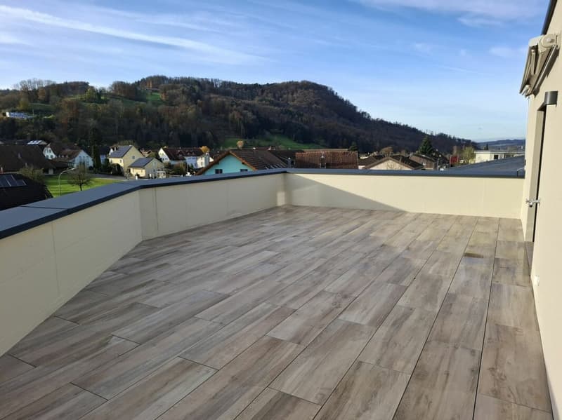 2.5 Zi-Attika Wohnung in einem NEUBAU mit grosser Terrasse 52 m², Zweitvermietung (5)