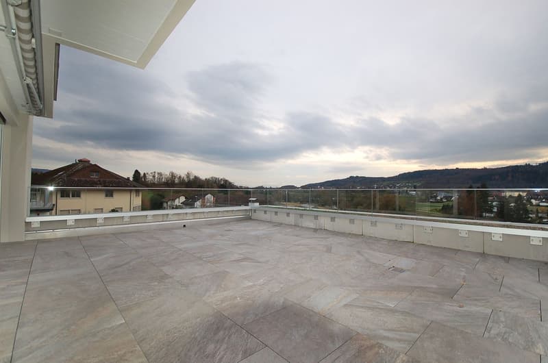 Spaziosa maisonette di 5,5 locali con terrazza (5)