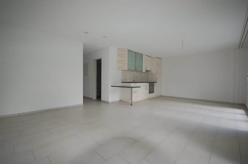 Appartamento loft moderno 1.0 vani con area di seduta (1)