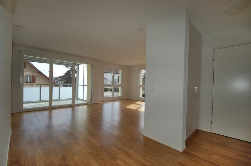 Moderne 3.5-Zimmerwohnung mit Balkon (1)