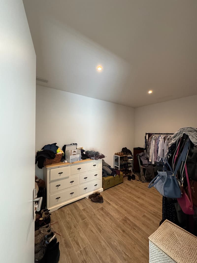 Appartamento 5,5 locali NWFL 162 m2 con posto a sedere in giardino / cantina / cantina del vino / tecnologia circa 60 m2 - in una casa di 2 famiglie (20)