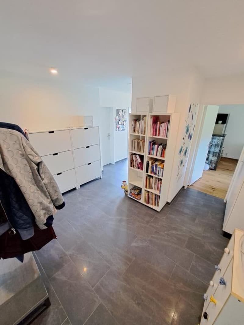 Charming 4.5-room apartment with balcony and beautiful view in Therwil (7)